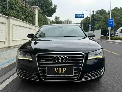 Audi A8 2012, 180000 км, за 61600 CNY - фото 2