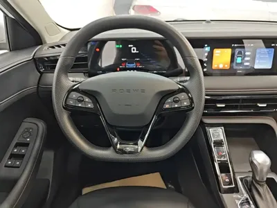 Roewe i5 2025, 100 км, за 54500 CNY - фото 11