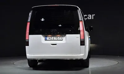 Hyundai Staria 2025, 9217 км, за 53000000 KRW