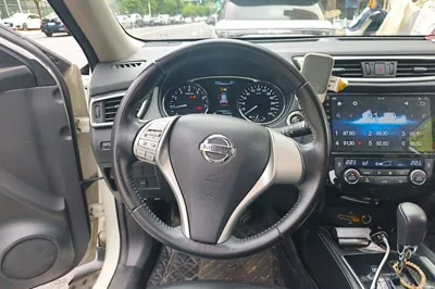Nissan X-Trail 2014, 143400 км, за 43040.59 CNY - фото 10