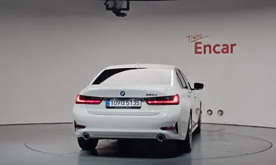 BMW 3-Series 2022, 39410 км, за 31700000 KRW