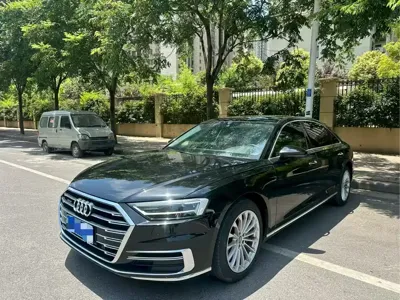 Audi A8 2019, 73000 км, за 268800 CNY - фото 1