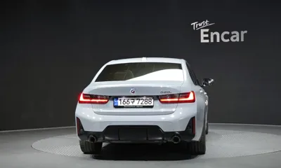 BMW 3-Series 2023, 36947 км, за 40800000 KRW