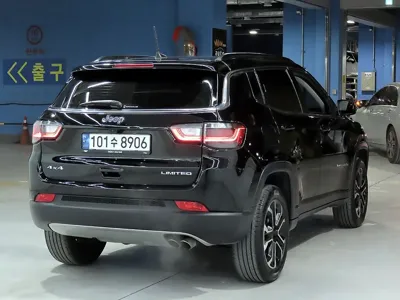 Jeep Compass 2022, 69823 км, за 19300000 KRW