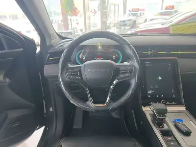 Roewe RX5 New Energy 2022, 13700 км, за 63200 CNY - фото 11