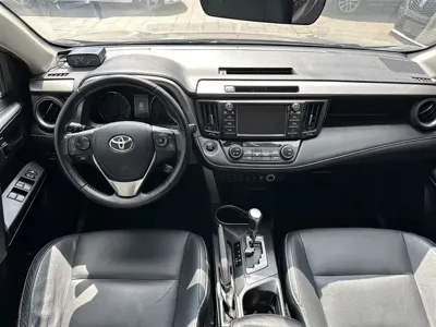 Toyota RAV4 2017, 120000 км, за 58800 CNY - фото 7