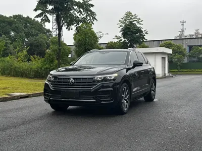 Volkswagen Touareg 2022, 86000 км, за 249000 CNY - фото 1