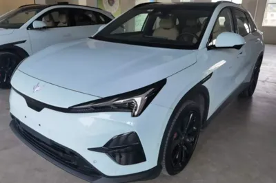 Arcfox Alpha T5 · 2024 год