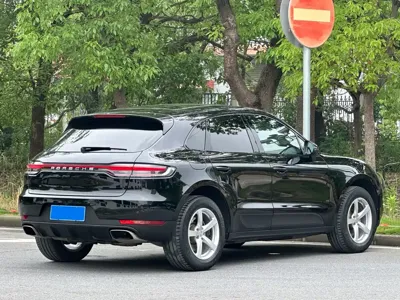 Porsche Macan 2021, 44000 км, за 215799 CNY