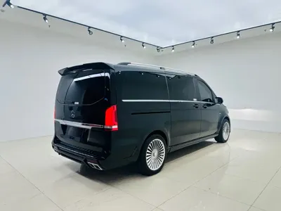 Mercedes-Benz V-Class 2016, 130000 км, за 98600 CNY