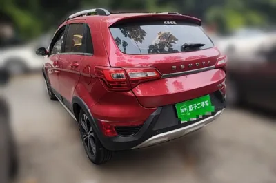 BAIC Senova X25 2015, 192000 км, за 16376.31 CNY