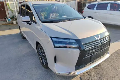 Wuling 730 2025, 1800 км, за 92654.29 CNY