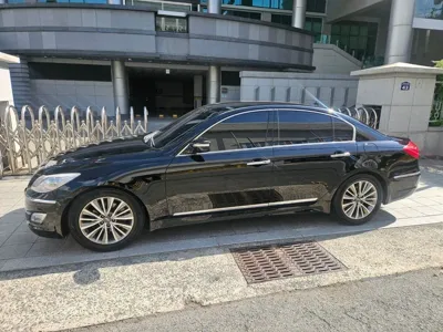 Hyundai Genesis 2013, 188494 км, за 3900000 KRW - фото 3