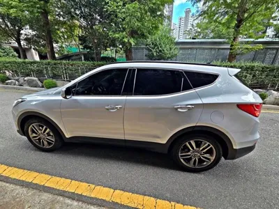 Hyundai Santafe 2013, 136821 км, за 8900000 KRW