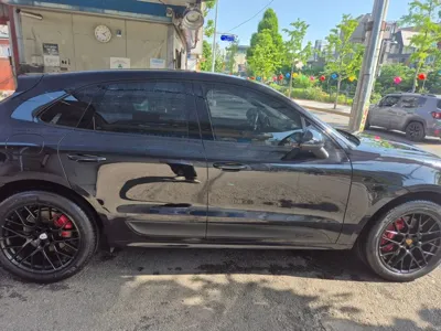Porsche Macan · 2018 год