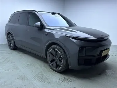 Li Auto Li L9 2022, 95000 км, за 219800 CNY