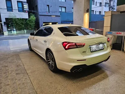 Maserati Ghibli 2020, 62000 км, за 31000000 KRW