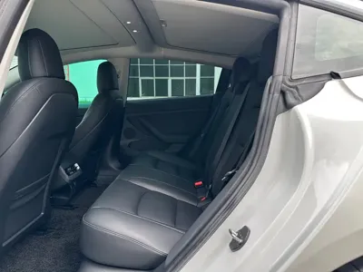 Tesla Model 3 2021, 99000 км, за 109800 CNY - фото 11