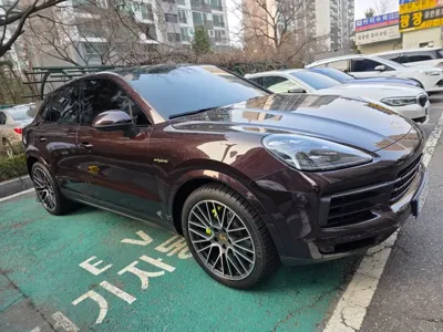 Porsche Cayenne · 2021 год
