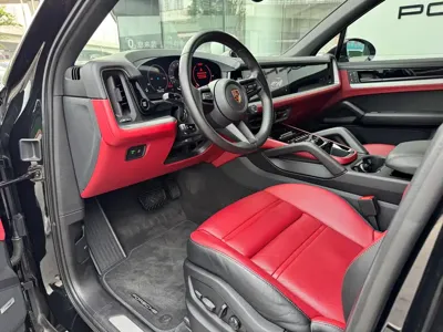 Porsche Cayenne 2024, 61000 км, за 638000 CNY - фото 14