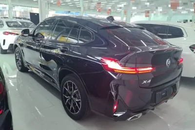 BMW X4 2022, 17700 км, за 263890.37 CNY