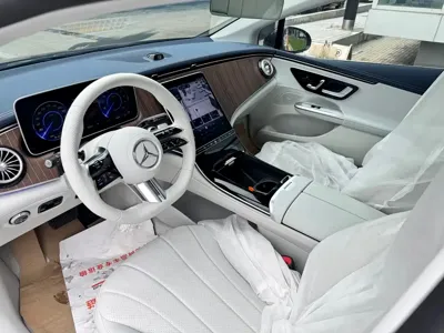 Mercedes-Benz EQE 2025, 100 км, за 223800 CNY - фото 6