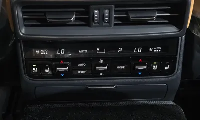 Lexus LX 2026, 5 км, за 240000000 KRW - фото 19
