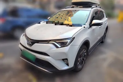 Toyota RAV4 2016, 100700 км, за 73613.32 CNY - фото 1