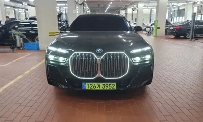 BMW 7-Series · 2026 год