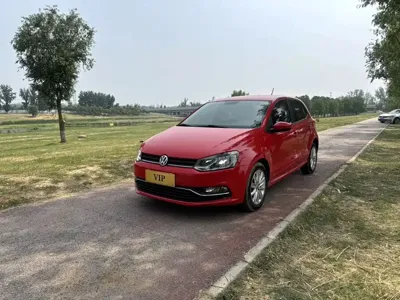 Volkswagen Polo · 2015 год