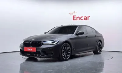 BMW 5-Series · 2017 год