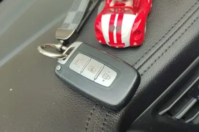 Kia K2 2015, 78400 км, за 24725.45 CNY - фото 20