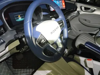 Roewe iMAX8 2022, 76000 км, за 86000 CNY