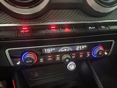 Audi Q2L 2022, 24000 км, за 136800 CNY - фото 8