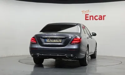 Mercedes-Benz E-Class 2018, 92048 км, за 19990000 KRW