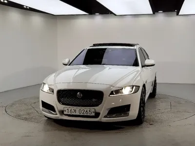 Jaguar XF 2016, 164000 км, за 4990000 KRW