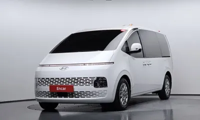 Hyundai Staria · 2025 год