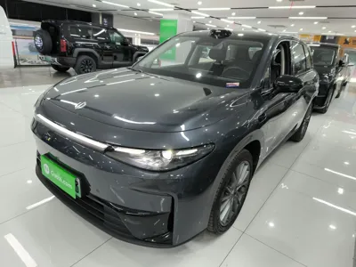 Leapmotor C10