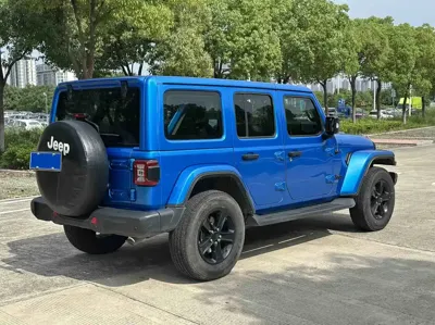 Jeep Wrangler 2022, 92000 км, за 214000 CNY