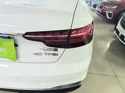 Audi A4L 2022, 94300 км, за 120300 CNY - фото 8