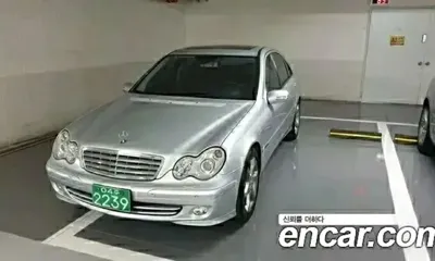 Mercedes-Benz C-Class · 2006 год