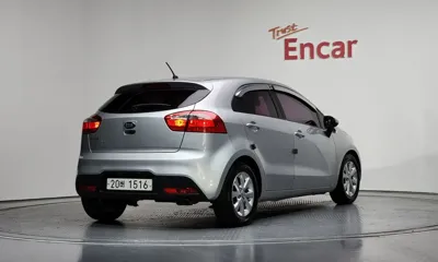 Kia Pride 2014, 80459 км, за 3600000 KRW