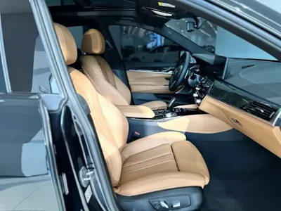 BMW 6 Series GT 2024, 13400 км, за 399300 CNY - фото 18