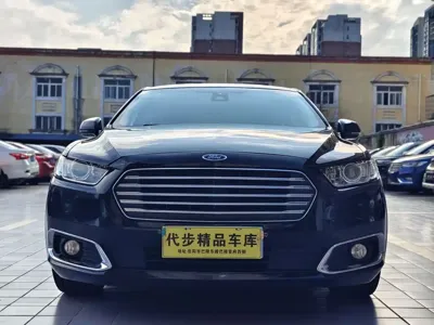 Ford Taurus 2018, 130000 км, за 45000 CNY
