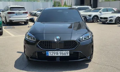 BMW 1-Series 2025, 4051 км, за 37500000 KRW