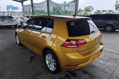 Volkswagen Golf 2019, 114300 км, за 64900.21 CNY
