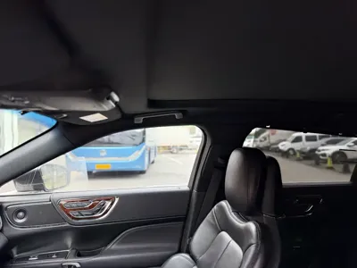 Lincoln Continental 2018, 102600 км, за 93800 CNY - фото 18
