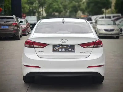 Hyundai Elantra 2019, 70000 км, за 39800 CNY - фото 5