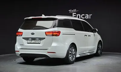 Kia Canival 2015, 139354 км, за 8500000 KRW