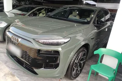 Audi Q6L e-tron · 2026 год